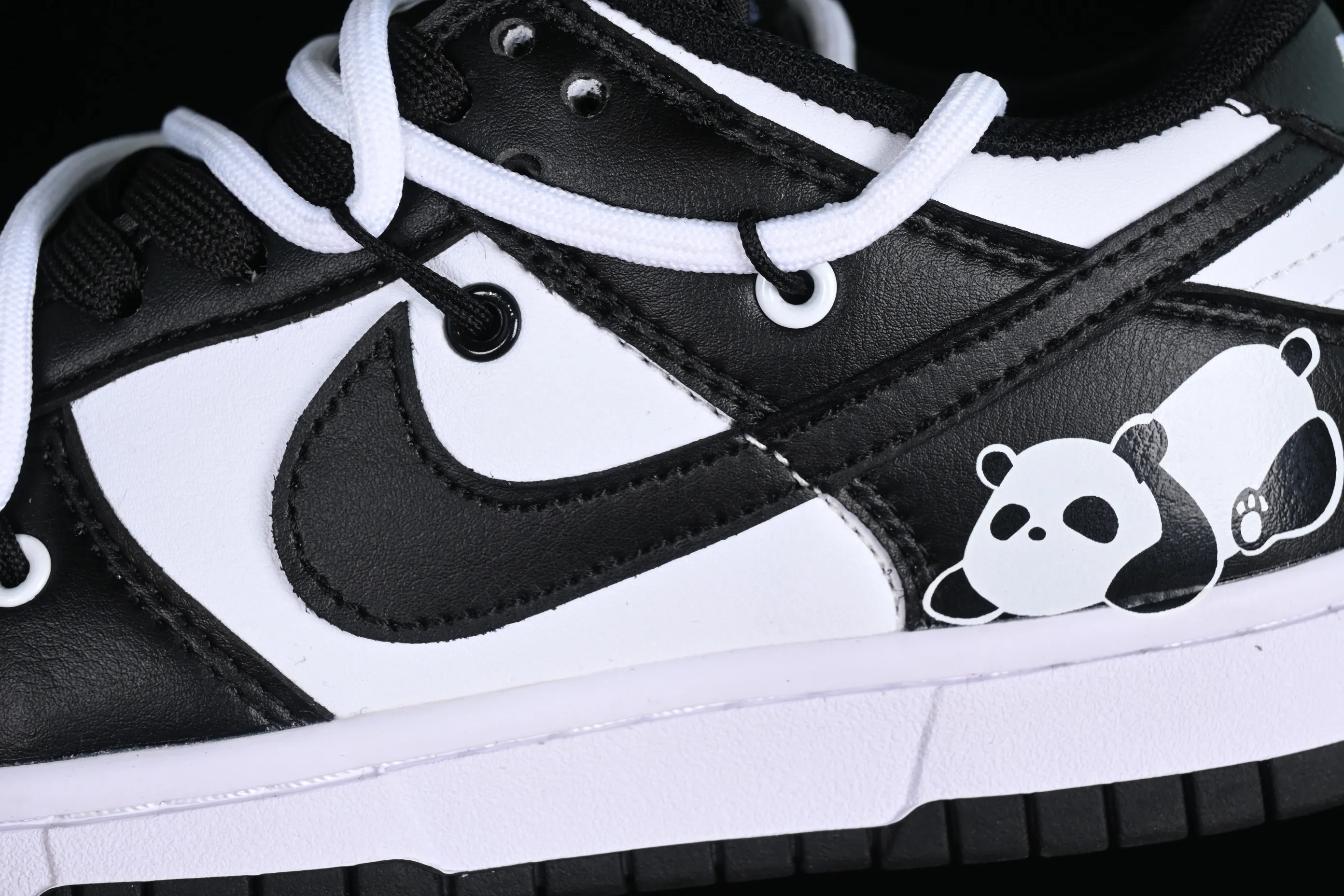 All Categories Nk SB Dunk Series Nk SB Dunk Low Low-top sneakers Nk Dunk Low Black and White Panda Customized version of deconstructed strap casual sneakers DD1391-100
